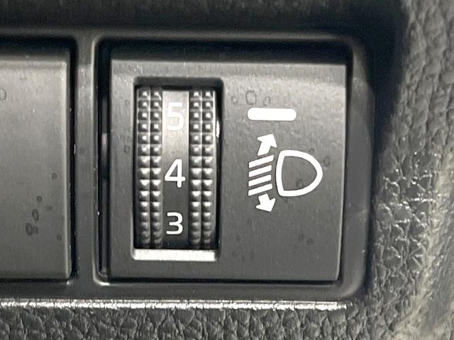 カローラクロス ハイブリッド G 禁煙車 純正8インチディスプレイオーディオ バックカメラ 衝突被害軽減システム レーダークルーズ コーナーセンサー LEDヘッド ETC オートハイビーム 車線逸脱警報 オートライト オートエアコン(55枚目)