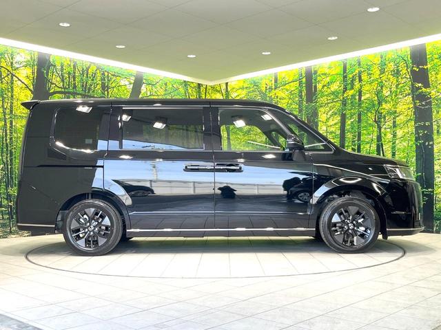 ステップワゴン ｅ：ＨＥＶスパーダ　禁煙車　純正１１．４インチナビ　両側電動ドア　バックカメラ　衝突被害軽減システム　電動リアゲート　シートヒーター　ハーフレザーシート　コーナーセンサー　ＬＥＤヘッド　車線逸脱警報　オートライト（26枚目）