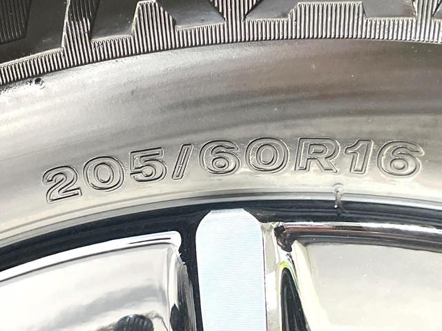 ステップワゴン ｅ：ＨＥＶスパーダ　禁煙車　純正１１．４インチナビ　両側電動ドア　バックカメラ　衝突被害軽減システム　電動リアゲート　シートヒーター　ハーフレザーシート　コーナーセンサー　ＬＥＤヘッド　車線逸脱警報　オートライト（30枚目）