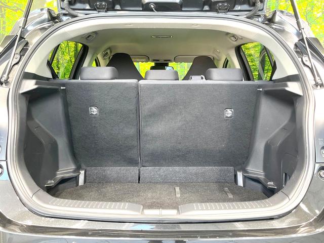 アクア Ｘ　禁煙車　ディスプレイオーディオ　バックカメラ　１００Ｖ電源　衝突被害軽減システム　レーダークルーズ　スマートキー　ＬＥＤヘッド　ＥＴＣ　オートハイビーム　オートライト　オートエアコン（39枚目）