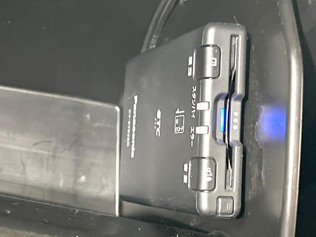 ＣＸ－８ ２５Ｓ　禁煙車　７人乗り　マツダコネクト　全周囲カメラ　衝突被害軽減システム　ドラレコ　コーナーセンサー　スマートキー　ＬＥＤヘッド　ビルトインＥＴＣ　クルコン　純正１７インチアルミ　デュアルエアコン（33枚目）