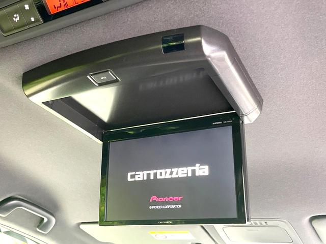 ヴォクシー ハイブリッドＺＳ　煌　禁煙車　モデリスタエアロ　１０インチナビ　バックカメラ　フリップダウンモニター　両側パワスラ　セーフティセンス　シートヒーター　クルコン　Ｗエアコン　オートライト　ドラレコ　オートハイビーム　ＥＴＣ（7枚目）