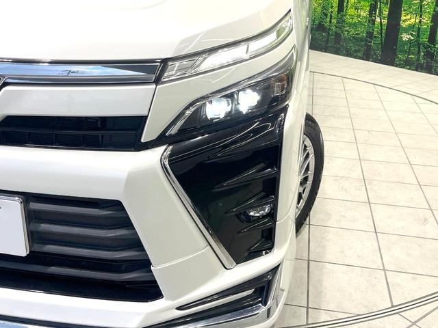ヴォクシー ハイブリッドＺＳ　煌　禁煙車　モデリスタエアロ　１０インチナビ　バックカメラ　フリップダウンモニター　両側パワスラ　セーフティセンス　シートヒーター　クルコン　Ｗエアコン　オートライト　ドラレコ　オートハイビーム　ＥＴＣ（13枚目）