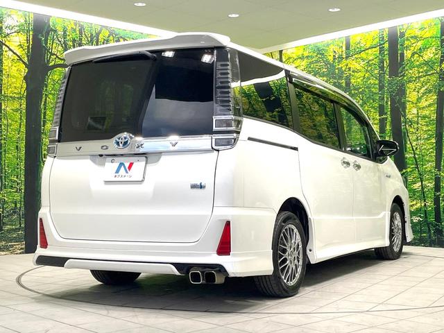 ヴォクシー ハイブリッドＺＳ　煌　禁煙車　モデリスタエアロ　１０インチナビ　バックカメラ　フリップダウンモニター　両側パワスラ　セーフティセンス　シートヒーター　クルコン　Ｗエアコン　オートライト　ドラレコ　オートハイビーム　ＥＴＣ（18枚目）