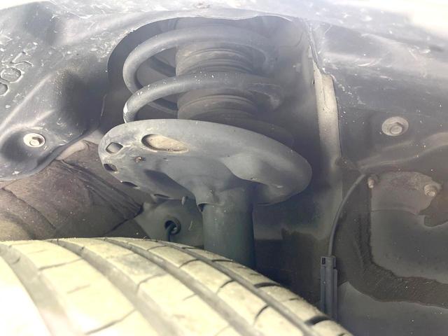 ヴォクシー ハイブリッドＺＳ　煌　禁煙車　モデリスタエアロ　１０インチナビ　バックカメラ　フリップダウンモニター　両側パワスラ　セーフティセンス　シートヒーター　クルコン　Ｗエアコン　オートライト　ドラレコ　オートハイビーム　ＥＴＣ（21枚目）