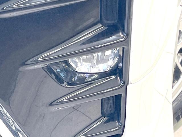 ヴォクシー ハイブリッドＺＳ　煌　禁煙車　モデリスタエアロ　１０インチナビ　バックカメラ　フリップダウンモニター　両側パワスラ　セーフティセンス　シートヒーター　クルコン　Ｗエアコン　オートライト　ドラレコ　オートハイビーム　ＥＴＣ（31枚目）
