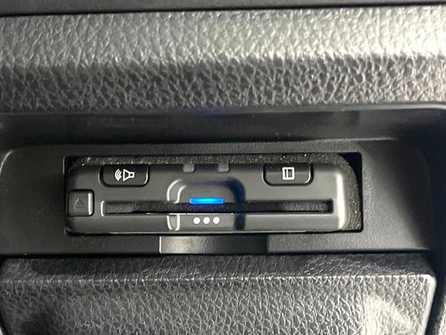 ヴォクシー ハイブリッドＺＳ　煌　禁煙車　モデリスタエアロ　１０インチナビ　バックカメラ　フリップダウンモニター　両側パワスラ　セーフティセンス　シートヒーター　クルコン　Ｗエアコン　オートライト　ドラレコ　オートハイビーム　ＥＴＣ（40枚目）