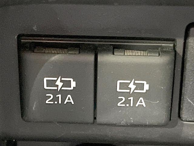 ヴォクシー ハイブリッドＺＳ　煌　禁煙車　モデリスタエアロ　１０インチナビ　バックカメラ　フリップダウンモニター　両側パワスラ　セーフティセンス　シートヒーター　クルコン　Ｗエアコン　オートライト　ドラレコ　オートハイビーム　ＥＴＣ（72枚目）