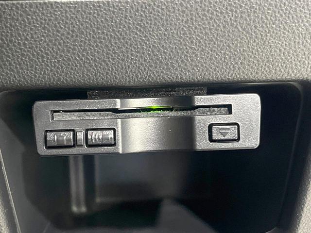 タント カスタムRS トップエディションリミテッドSAIII 禁煙車 両側電動ドア 純正SDナビ 全周囲カメラ 衝突被害軽減システム ハーフレザーシート シートヒーター ドラレコ コーナーセンサー スマートキー LEDヘッド ビルトインETC 純正15インチAW(35枚目)