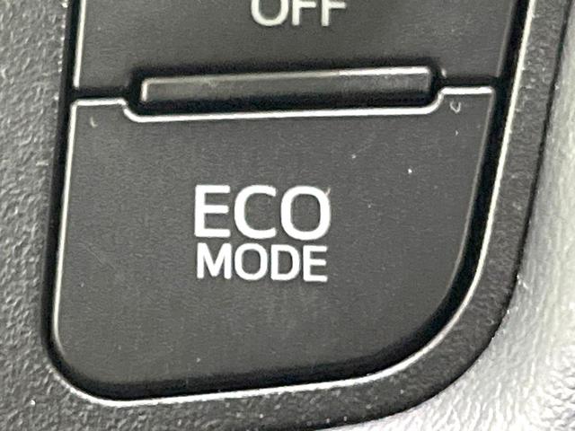 アルファード ２．５Ｓ　Ｃパッケージ　純正９インチナビ　両側電動ドア　後席モニター　バックカメラ　１００Ｖ電源　衝突被害軽減システム　レーダークルーズ　禁煙車　電動リアゲート　前席シートエアコン　ドラレコ　コーナーセンサー　ＬＥＤヘッド（50枚目）