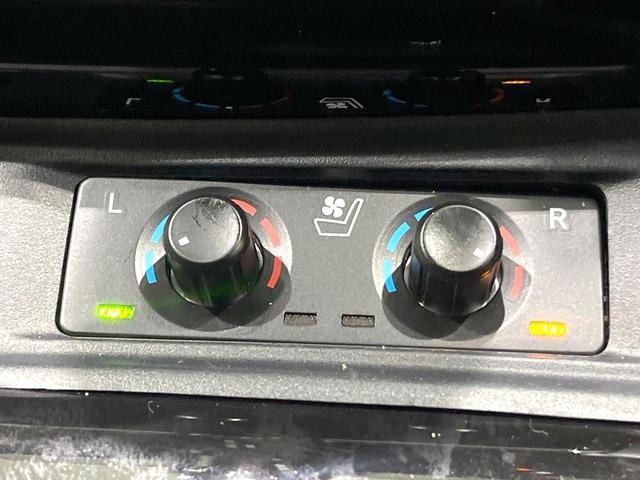 アルファード ２．５Ｓ　Ｃパッケージ　純正９インチナビ　両側電動ドア　後席モニター　バックカメラ　１００Ｖ電源　衝突被害軽減システム　レーダークルーズ　禁煙車　電動リアゲート　前席シートエアコン　ドラレコ　コーナーセンサー　ＬＥＤヘッド（51枚目）