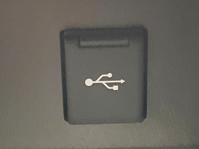 アルファード ２．５Ｓ　Ｃパッケージ　純正９インチナビ　両側電動ドア　後席モニター　バックカメラ　１００Ｖ電源　衝突被害軽減システム　レーダークルーズ　禁煙車　電動リアゲート　前席シートエアコン　ドラレコ　コーナーセンサー　ＬＥＤヘッド（54枚目）