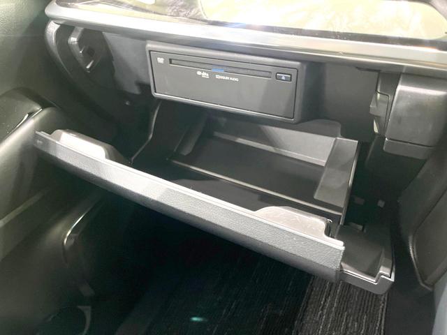 アルファード ２．５Ｓ　Ｃパッケージ　純正９インチナビ　両側電動ドア　後席モニター　バックカメラ　１００Ｖ電源　衝突被害軽減システム　レーダークルーズ　禁煙車　電動リアゲート　前席シートエアコン　ドラレコ　コーナーセンサー　ＬＥＤヘッド（57枚目）