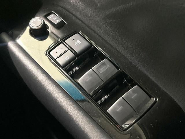 アルファード ２．５Ｓ　Ｃパッケージ　純正９インチナビ　両側電動ドア　後席モニター　バックカメラ　１００Ｖ電源　衝突被害軽減システム　レーダークルーズ　禁煙車　電動リアゲート　前席シートエアコン　ドラレコ　コーナーセンサー　ＬＥＤヘッド（59枚目）