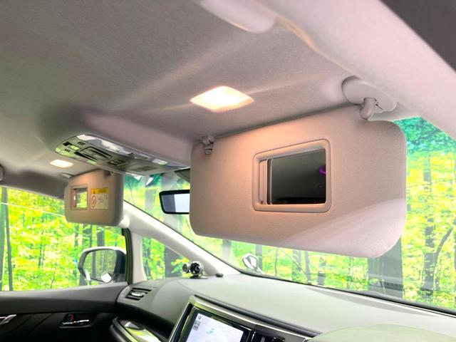 アルファード ２．５Ｓ　Ｃパッケージ　純正９インチナビ　両側電動ドア　後席モニター　バックカメラ　１００Ｖ電源　衝突被害軽減システム　レーダークルーズ　禁煙車　電動リアゲート　前席シートエアコン　ドラレコ　コーナーセンサー　ＬＥＤヘッド（61枚目）