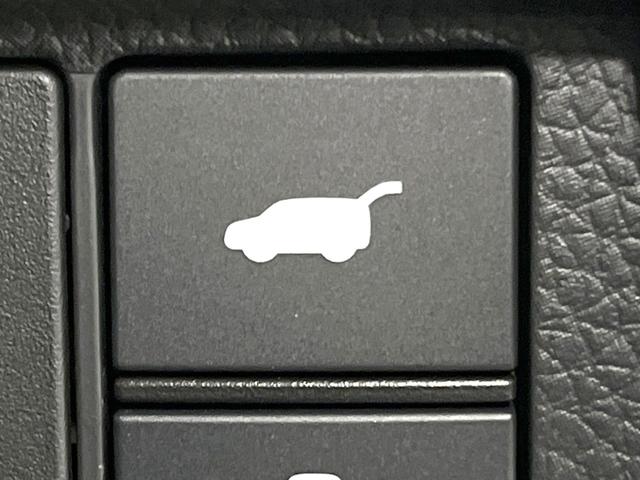 ステップワゴン ｅ：ＨＥＶスパーダ　プレミアムライン　禁煙車　現行　純正１１型ＳＤナビ　全周囲カメラ　純正１５型後席モニター　パワーバックドア　衝突被害軽減ブレーキ　レーダークルーズコントロール　フルセグＴＶ　Ｂｌｕｅｔｏｏｔｈ接続　ＬＥＤヘッドライト（7枚目）