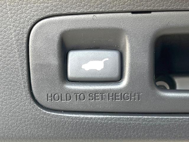 ステップワゴン ｅ：ＨＥＶスパーダ　プレミアムライン　禁煙車　現行　純正１１型ＳＤナビ　全周囲カメラ　純正１５型後席モニター　パワーバックドア　衝突被害軽減ブレーキ　レーダークルーズコントロール　フルセグＴＶ　Ｂｌｕｅｔｏｏｔｈ接続　ＬＥＤヘッドライト（42枚目）