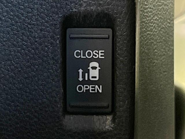 ステップワゴン ｅ：ＨＥＶスパーダ　プレミアムライン　禁煙車　現行　純正１１型ＳＤナビ　全周囲カメラ　純正１５型後席モニター　パワーバックドア　衝突被害軽減ブレーキ　レーダークルーズコントロール　フルセグＴＶ　Ｂｌｕｅｔｏｏｔｈ接続　ＬＥＤヘッドライト（61枚目）