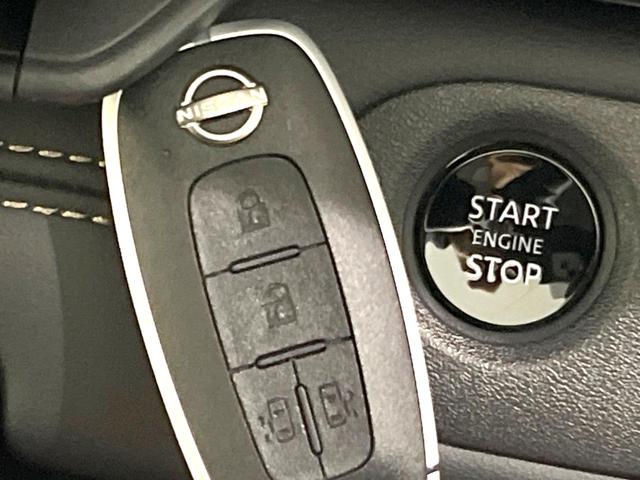 セレナ ハイウェイスターV 禁煙車 現行 メーカー純正12型ナビ 全周囲カメラ 後席モニター プロパイロット 前席シートヒーター 衝突被害軽減ブレーキ 両側パワースライドドア オートエアコン LEDヘッドライト ETC(11枚目)