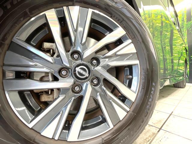 セレナ ハイウェイスターV 禁煙車 現行 メーカー純正12型ナビ 全周囲カメラ 後席モニター プロパイロット 前席シートヒーター 衝突被害軽減ブレーキ 両側パワースライドドア オートエアコン LEDヘッドライト ETC(18枚目)