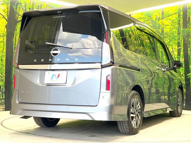 セレナ ハイウェイスターV 禁煙車 現行 メーカー純正12型ナビ 全周囲カメラ 後席モニター プロパイロット 前席シートヒーター 衝突被害軽減ブレーキ 両側パワースライドドア オートエアコン LEDヘッドライト ETC(22枚目)