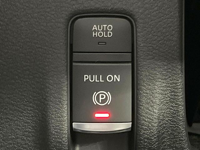 セレナ ハイウェイスターV 禁煙車 現行 メーカー純正12型ナビ 全周囲カメラ 後席モニター プロパイロット 前席シートヒーター 衝突被害軽減ブレーキ 両側パワースライドドア オートエアコン LEDヘッドライト ETC(27枚目)