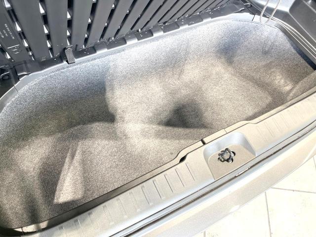 セレナ ハイウェイスターV 禁煙車 現行 メーカー純正12型ナビ 全周囲カメラ 後席モニター プロパイロット 前席シートヒーター 衝突被害軽減ブレーキ 両側パワースライドドア オートエアコン LEDヘッドライト ETC(39枚目)