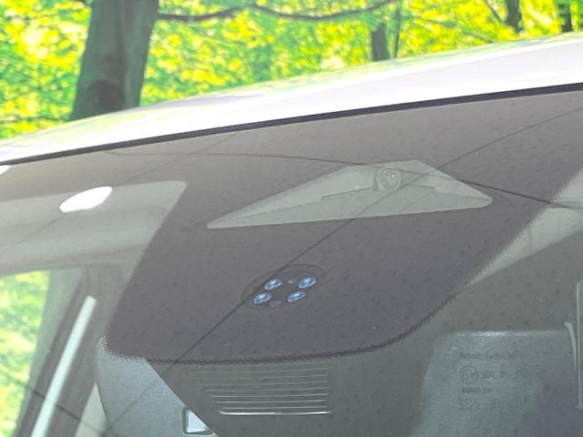 ＺＲ－Ｖ ｅ：ＨＥＶ　Ｚ　禁煙車　純正ＳＤナビ　全周囲カメラ　ＢＯＳＥサウンド　パワーバックドア　前席パワーシート　前席シートヒーター　衝突被害軽減ブレーキ　レーダークルーズコントロール　置くだけ充電　ＥＴＣ　オートエアコン（9枚目）