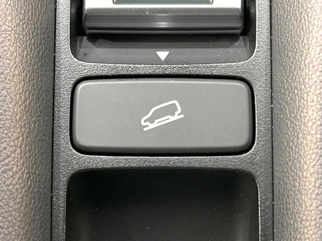 ＺＲ－Ｖ ｅ：ＨＥＶ　Ｚ　禁煙車　純正ＳＤナビ　全周囲カメラ　ＢＯＳＥサウンド　パワーバックドア　前席パワーシート　前席シートヒーター　衝突被害軽減ブレーキ　レーダークルーズコントロール　置くだけ充電　ＥＴＣ　オートエアコン（52枚目）