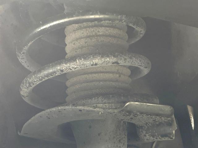 セレナ ハイウェイスターＧ　プロパイロットエディション　エアロ　純正９インチナビ　両側電動スライドドア　後席モニター　バックカメラ　衝突被害軽減システム　禁煙車　コーナーセンサー　スマートキー　ＬＥＤヘッド　ＥＴＣ　純正１６インチアルミ（21枚目）