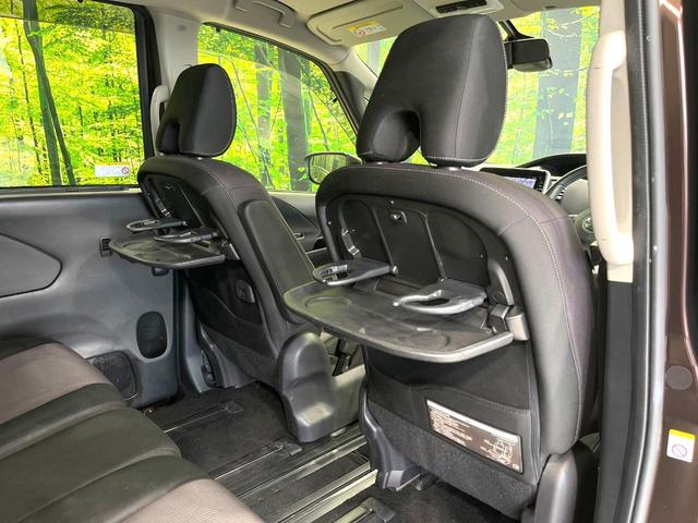 セレナ ハイウェイスターＧ　プロパイロットエディション　エアロ　純正９インチナビ　両側電動スライドドア　後席モニター　バックカメラ　衝突被害軽減システム　禁煙車　コーナーセンサー　スマートキー　ＬＥＤヘッド　ＥＴＣ　純正１６インチアルミ（40枚目）