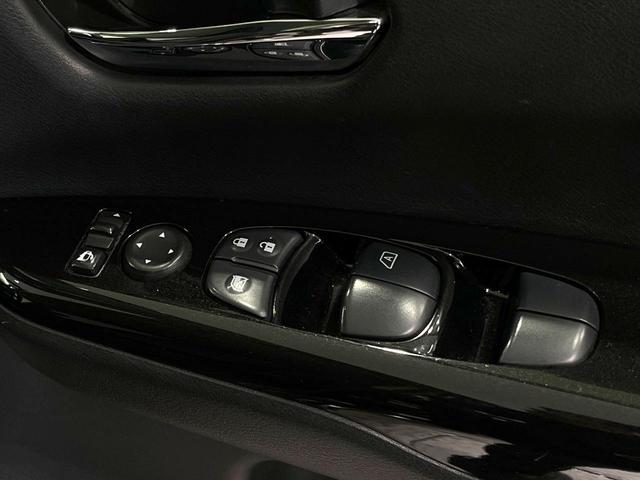 セレナ ハイウェイスターＧ　プロパイロットエディション　エアロ　純正９インチナビ　両側電動スライドドア　後席モニター　バックカメラ　衝突被害軽減システム　禁煙車　コーナーセンサー　スマートキー　ＬＥＤヘッド　ＥＴＣ　純正１６インチアルミ（53枚目）