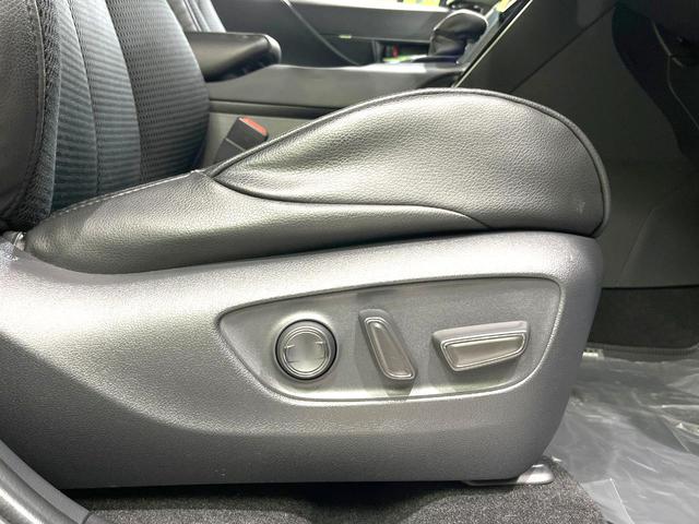 ハリアー Ｇ　禁煙車　メーカー純正１２型ナビ　バックカメラ　パワーバックドア　運転席パワーシート　衝突被害軽減ブレーキ　レーダークルーズコントロール　フルセグＴＶ　Ｂｌｕｅｔｏｏｔｈ接続　オートエアコン　ＥＴＣ（7枚目）