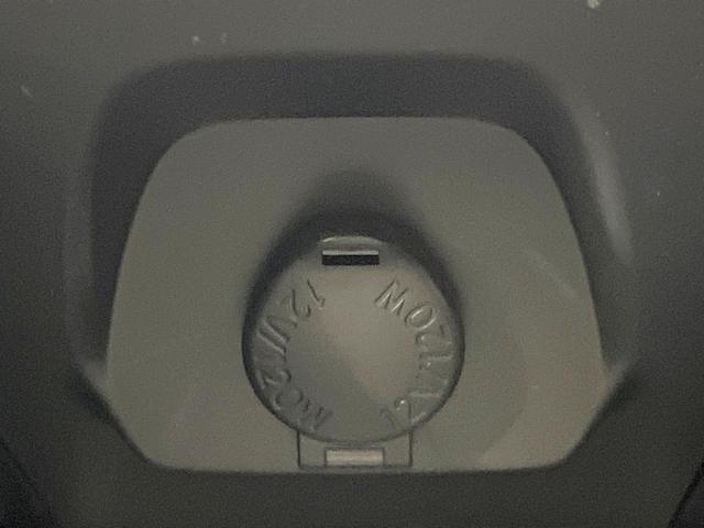 ハリアー Ｇ　禁煙車　メーカー純正１２型ナビ　バックカメラ　パワーバックドア　運転席パワーシート　衝突被害軽減ブレーキ　レーダークルーズコントロール　フルセグＴＶ　Ｂｌｕｅｔｏｏｔｈ接続　オートエアコン　ＥＴＣ（49枚目）