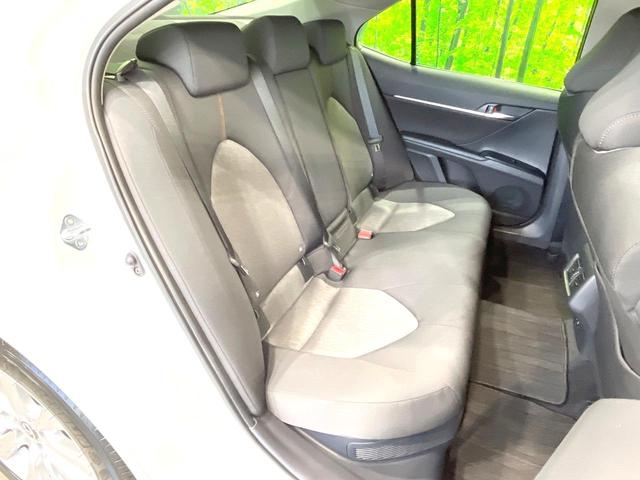 カムリ Ｇ　禁煙車　ＳＤナビ　バックカメラ　運転席パワーシート　衝突被害軽減ブレーキ　レーダークルーズコントロール　フルセグＴＶ　Ｂｌｕｅｔｏｏｔｈ接続　ＥＴＣ　オートエアコン　ＬＥＤヘッドライト　スマートキー（11枚目）