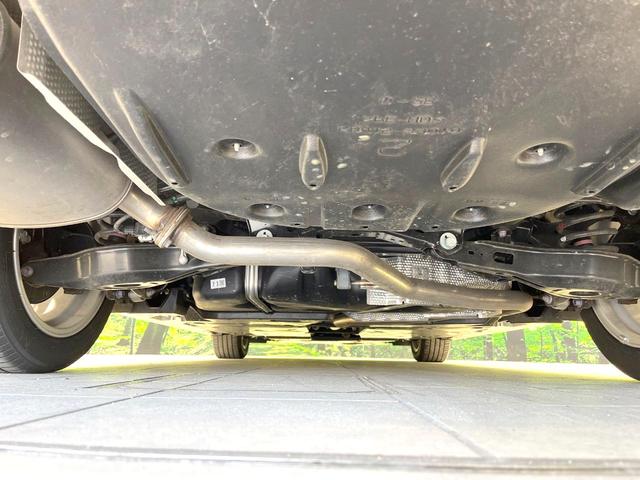 カムリ Ｇ　禁煙車　ＳＤナビ　バックカメラ　運転席パワーシート　衝突被害軽減ブレーキ　レーダークルーズコントロール　フルセグＴＶ　Ｂｌｕｅｔｏｏｔｈ接続　ＥＴＣ　オートエアコン　ＬＥＤヘッドライト　スマートキー（20枚目）