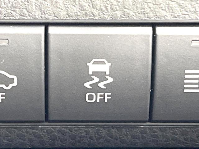 カムリ Ｇ　禁煙車　ＳＤナビ　バックカメラ　運転席パワーシート　衝突被害軽減ブレーキ　レーダークルーズコントロール　フルセグＴＶ　Ｂｌｕｅｔｏｏｔｈ接続　ＥＴＣ　オートエアコン　ＬＥＤヘッドライト　スマートキー（43枚目）