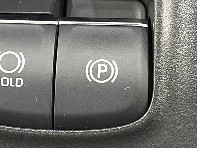 カローラスポーツ ハイブリッドＧ　Ｚ　禁煙車　モデリスタエアロ　純正１０型ディスプレイオーディオ　バックカメラ　前席シートヒーター　衝突被害軽減ブレーキ　レーダークルーズコントロール　フルセグＴＶ　Ｂｌｕｅｔｏｏｔｈ接続　オートエアコン（25枚目）