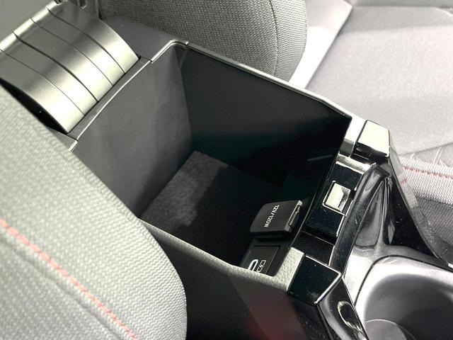 カローラスポーツ ハイブリッドＧ　Ｚ　禁煙車　モデリスタエアロ　純正１０型ディスプレイオーディオ　バックカメラ　前席シートヒーター　衝突被害軽減ブレーキ　レーダークルーズコントロール　フルセグＴＶ　Ｂｌｕｅｔｏｏｔｈ接続　オートエアコン（35枚目）