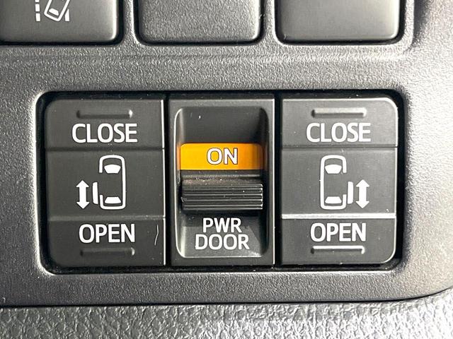 ヴォクシー ハイブリッドＺＳ　煌ＩＩＩ　後期　特別仕様車　カロッツェリア１０型サイバーナビ　両側電動スライドドア　後席モニター　バックカメラ　衝突被害軽減システム　禁煙車　ハーフレザーシート　ドラレコ　コーナーセンサー　スマートキー（6枚目）