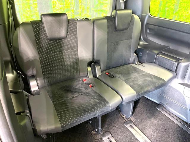 ヴォクシー ハイブリッドＺＳ　煌ＩＩＩ　後期　特別仕様車　カロッツェリア１０型サイバーナビ　両側電動スライドドア　後席モニター　バックカメラ　衝突被害軽減システム　禁煙車　ハーフレザーシート　ドラレコ　コーナーセンサー　スマートキー（10枚目）
