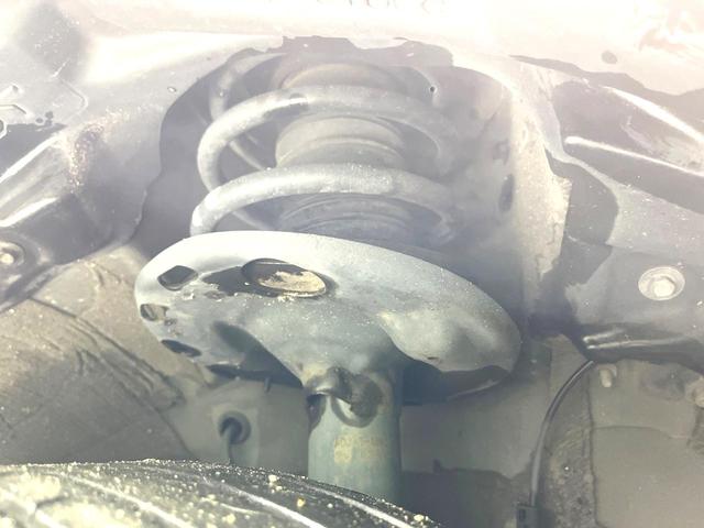 ヴォクシー ハイブリッドＺＳ　煌ＩＩＩ　後期　特別仕様車　カロッツェリア１０型サイバーナビ　両側電動スライドドア　後席モニター　バックカメラ　衝突被害軽減システム　禁煙車　ハーフレザーシート　ドラレコ　コーナーセンサー　スマートキー（21枚目）