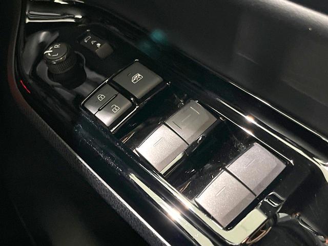 ヴォクシー ハイブリッドＺＳ　煌ＩＩＩ　後期　特別仕様車　カロッツェリア１０型サイバーナビ　両側電動スライドドア　後席モニター　バックカメラ　衝突被害軽減システム　禁煙車　ハーフレザーシート　ドラレコ　コーナーセンサー　スマートキー（59枚目）