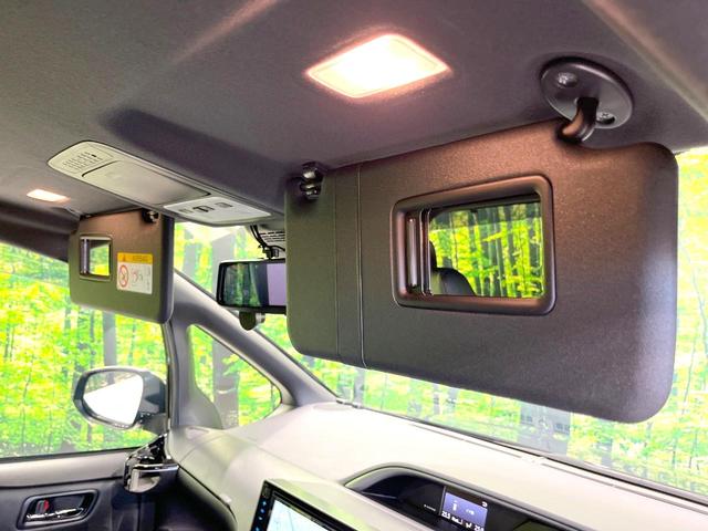 ヴォクシー ハイブリッドＺＳ　煌ＩＩＩ　後期　特別仕様車　カロッツェリア１０型サイバーナビ　両側電動スライドドア　後席モニター　バックカメラ　衝突被害軽減システム　禁煙車　ハーフレザーシート　ドラレコ　コーナーセンサー　スマートキー（61枚目）