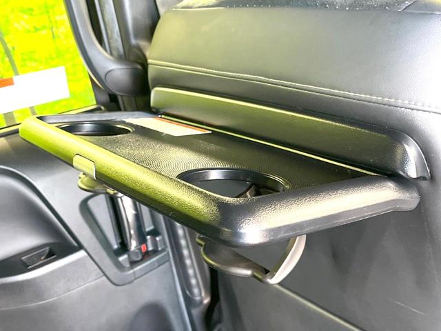 ヴォクシー ハイブリッドＺＳ　煌ＩＩＩ　後期　特別仕様車　カロッツェリア１０型サイバーナビ　両側電動スライドドア　後席モニター　バックカメラ　衝突被害軽減システム　禁煙車　ハーフレザーシート　ドラレコ　コーナーセンサー　スマートキー（64枚目）