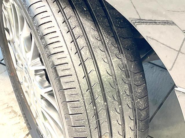 ヴォクシー ハイブリッドＺＳ　煌ＩＩＩ　後期　特別仕様車　カロッツェリア１０型サイバーナビ　両側電動スライドドア　後席モニター　バックカメラ　衝突被害軽減システム　禁煙車　ハーフレザーシート　ドラレコ　コーナーセンサー　スマートキー（73枚目）