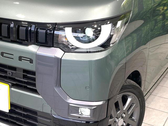 デリカミニ Ｔ　プレミアム　禁煙車　両側電動ドア　純正ＳＤナビ　全周囲カメラ　衝突被害軽減システム　レーダークルーズ　ハーフレザーシート　コーナーセンサー　前席シートヒーター　ＬＥＤヘッド　ビルトインＥＴＣ　純正１５インチＡＷ（12枚目）