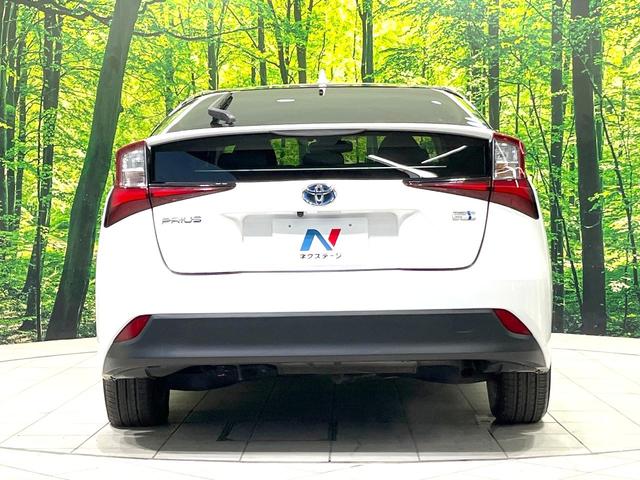プリウス Ｓ　禁煙車　純正９型ＳＤナビ　バックカメラ　衝突被害軽減システム　レーダークルーズ　スマートキー　ＬＥＤヘッド　ＥＴＣ２．０　純正１５インチアルミ　オートハイビーム　オートライト　オートエアコン（15枚目）
