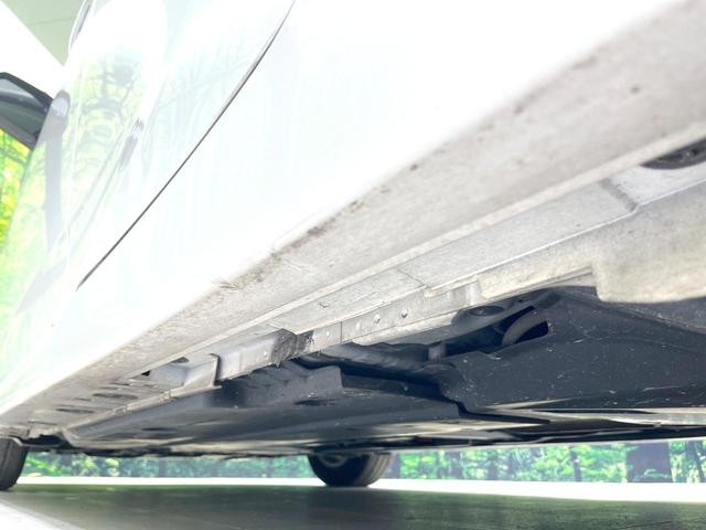 プリウス Ｓ　禁煙車　純正９型ＳＤナビ　バックカメラ　衝突被害軽減システム　レーダークルーズ　スマートキー　ＬＥＤヘッド　ＥＴＣ２．０　純正１５インチアルミ　オートハイビーム　オートライト　オートエアコン（22枚目）