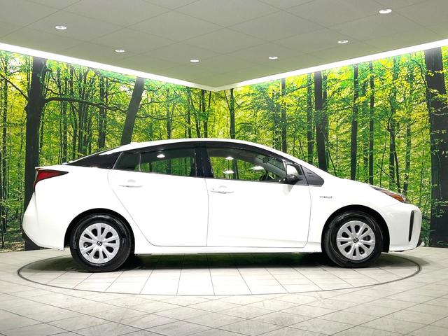 プリウス Ｓ　禁煙車　純正９型ＳＤナビ　バックカメラ　衝突被害軽減システム　レーダークルーズ　スマートキー　ＬＥＤヘッド　ＥＴＣ２．０　純正１５インチアルミ　オートハイビーム　オートライト　オートエアコン（26枚目）